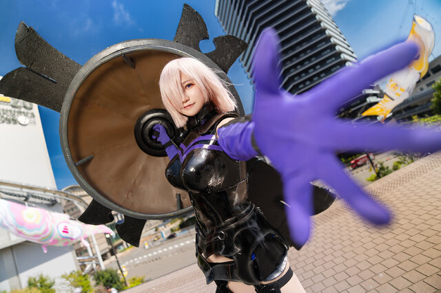 Reinhard亮相福冈漫展COS玛修,重装铠甲与巨盾还原《Fate/Grand Order》