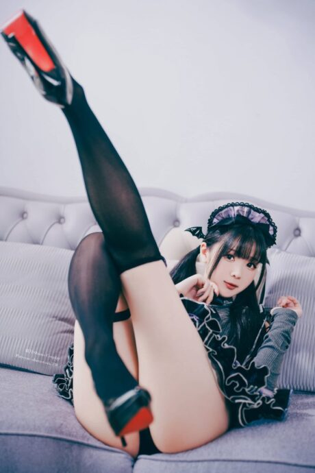霜月shimo女仆紫黑恶魔造型图赏：蕾丝蝙蝠元素打造暗黑甜系21P