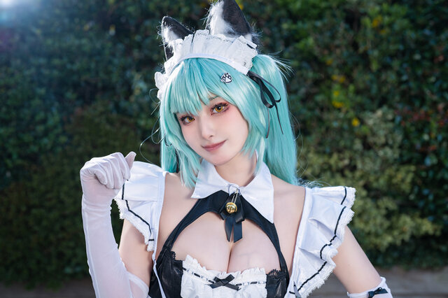 Gomana池袋漫展COS《胜利女神：妮姬》普丽瓦蒂，猫耳女仆造型生动还原