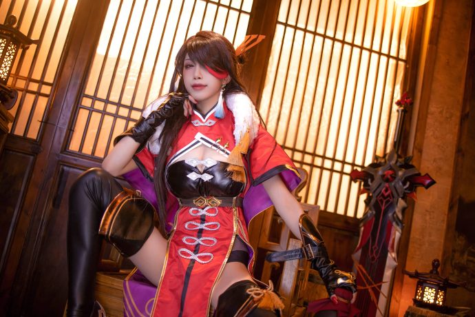 原神北斗霸气亮相，水淼aqua的cosplay写真作品还原无冕龙王英姿