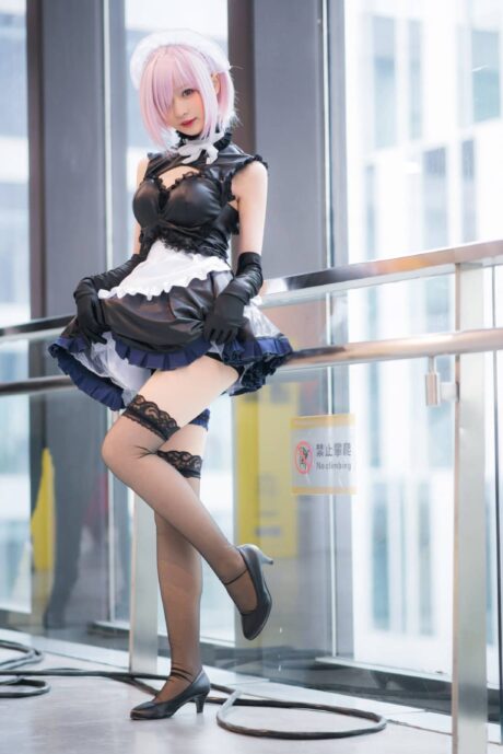 小南宫演绎FGO玛修COS,黑白女仆战斗装还原迦勒底守护者