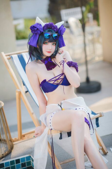 瓜希酱碧蓝航线泳装柴郡COS:夏日泳池边的俏皮猫耳舰娘图集