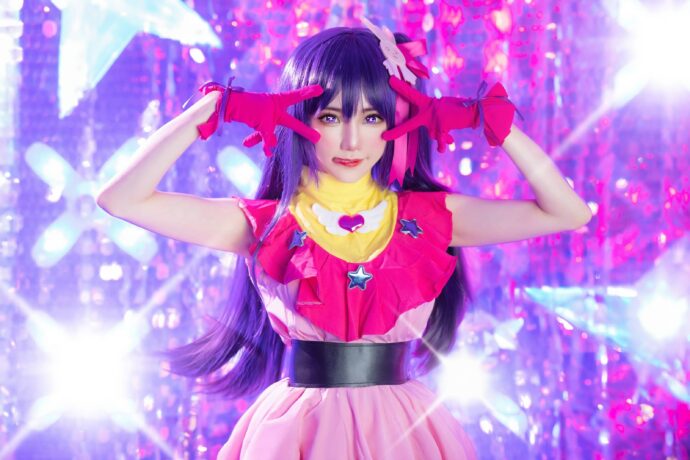 sallydorasnow写真还原《我推的孩子》星野爱，舞台打歌服演绎甜美偶像