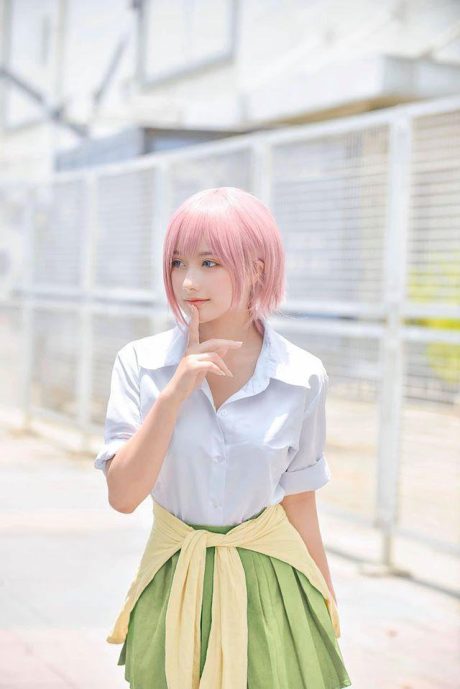 越南00后少女阮氏河薇：从灵动甜美的动漫COS到镜头前的百变写真