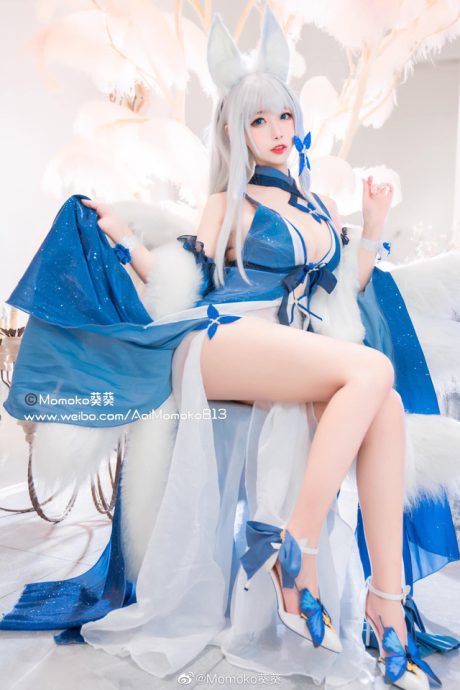 Momoko葵葵碧蓝航线信浓COS:柔光梦境中的半醒航母舰娘还原