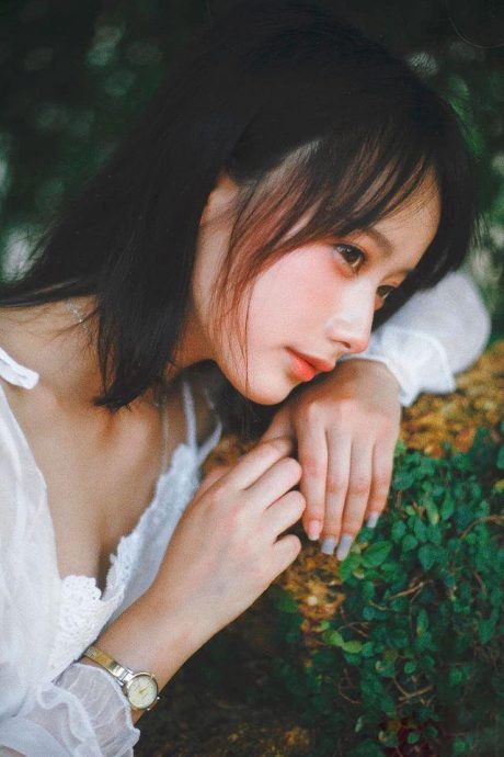 越南00后少女阮氏河薇：从灵动甜美的动漫COS到镜头前的百变写真
