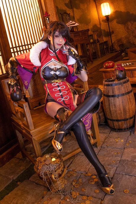 原神北斗霸气亮相,水淼aqua的cosplay写真作品还原无冕龙王英姿
