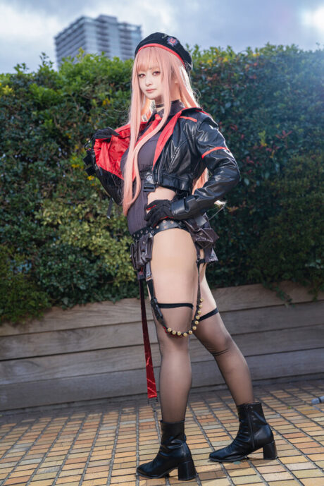 星乃みくる池袋漫展COS《胜利女神：妮姬》拉毗，利落战术装尽显沉稳气场