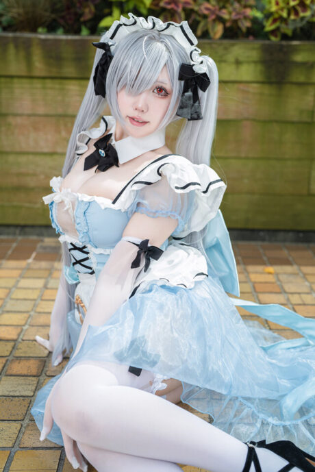 猫宫美噌亮相池袋漫展COS灰姑娘,半透光泽战服还原《胜利女神:妮姬》