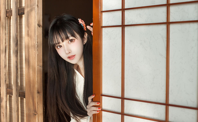 Shika小鹿鹿COS与写真图集：从蒂法经典造型到和风写真的镜头魅力