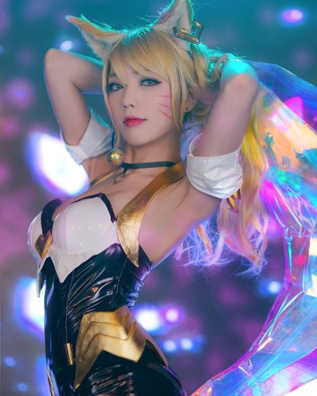 Eki_Holic《英雄联盟》阿狸COS：还原九尾妖狐经典造型与灵动神韵