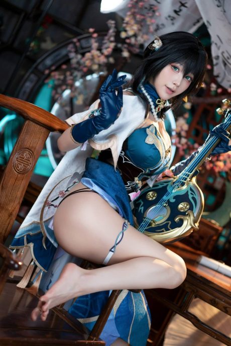 水淼aqua的cosplay写真作品:演绎星穹铁道阮·梅,尽显生命学者的清冷温雅