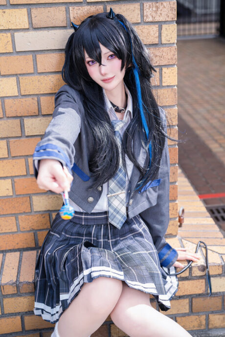 百瀬サク池袋漫展COS一之瀬琉羽,黑紫恶魔制服还原电竞少女