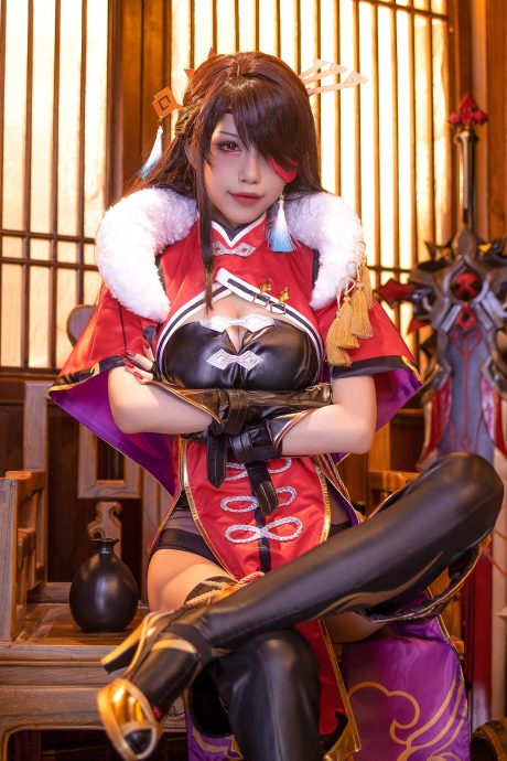原神北斗霸气亮相,水淼aqua的cosplay写真作品还原无冕龙王英姿