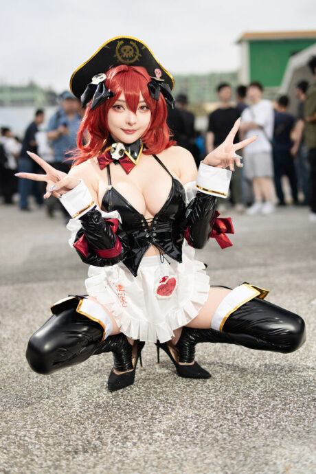 XUXU星野秀奈马斯特浪漫女仆COS:RF42现场黑白蕾丝女仆装实拍