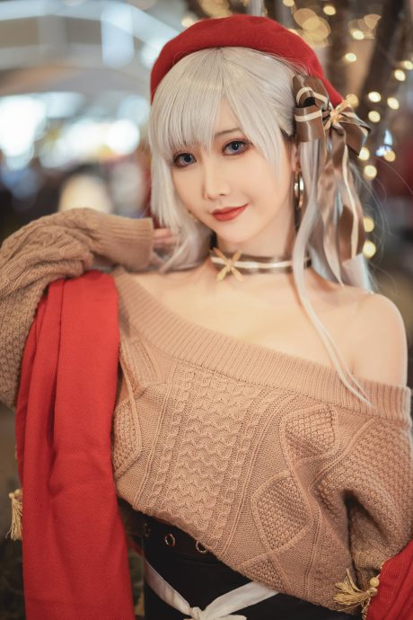 面饼仙儿圣诞cos贝尔法斯特,红色针织造型还原碧蓝航线冬日女仆长