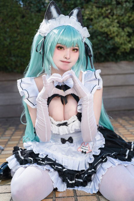 Gomana池袋漫展COS《胜利女神：妮姬》普丽瓦蒂，猫耳女仆造型生动还原