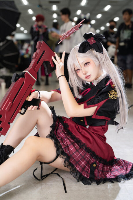 SekaiEruka蔚蓝档案浅黄睦月COS:暗光摄影下的小恶魔气场还原