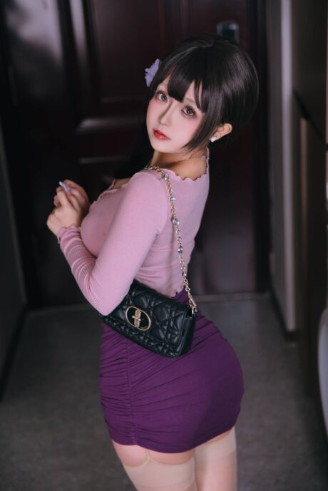 日奈娇原创《韩国风小妈》写真图集：粉紫针织搭配展现温柔轻熟气质