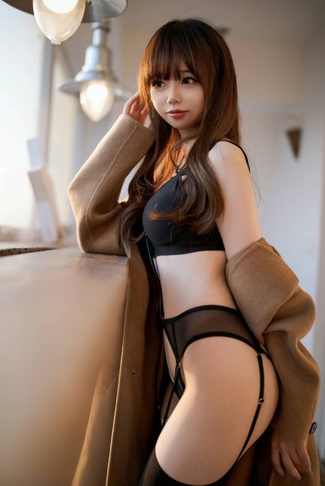 雪琪SAMA热门写真图集:从吉他妹妹的邻家甜美到海滩落日比基尼
