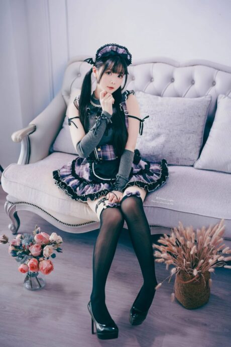 霜月shimo女仆紫黑恶魔造型图赏：蕾丝蝙蝠元素打造暗黑甜系21P