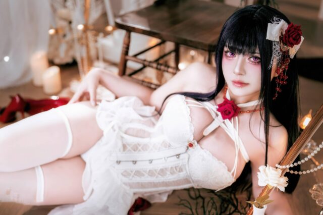 半半子cosplay米哈拉羁绊锁链版：烛光镜面下的58张战斗女神造型图集