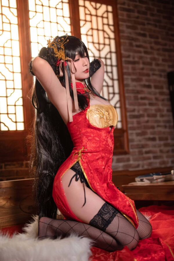碧蓝航线大凤红金旗袍COS：yuuhui玉汇写真展现中式古典华服魅力