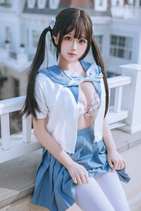 日奈娇原创JK制服写真:蓝白水手服配双马尾,诠释甜美清爽学妹风