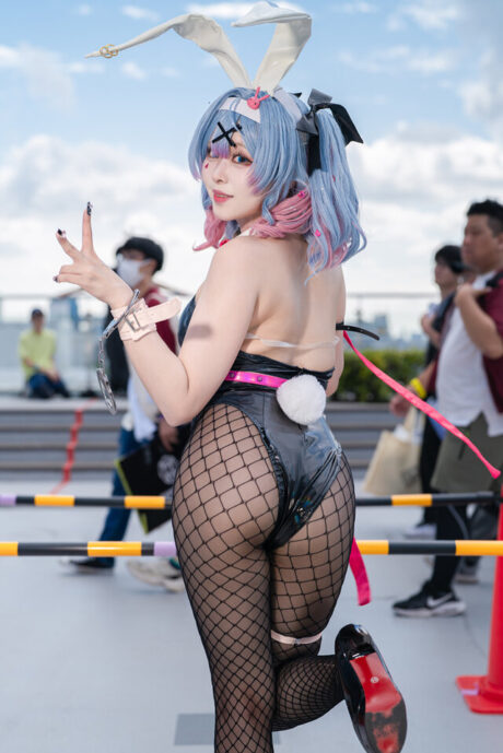 DyangYi亮相C106展会,俏皮演绎初音未来经典兔女郎COS