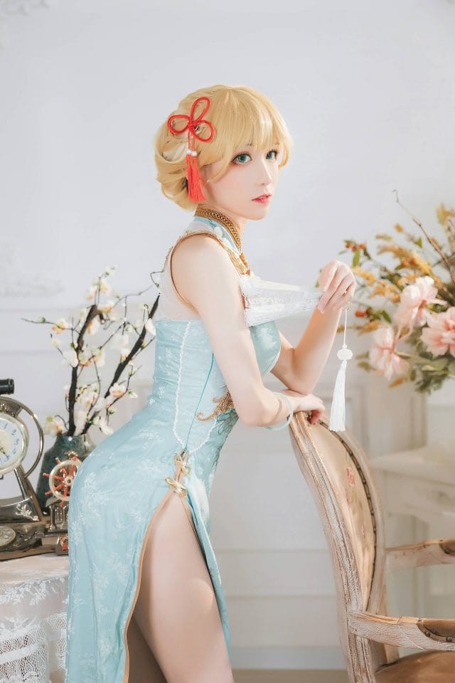 Tomoyo酱少女前线G36旗袍COS 淡蓝刺绣复古室内写真