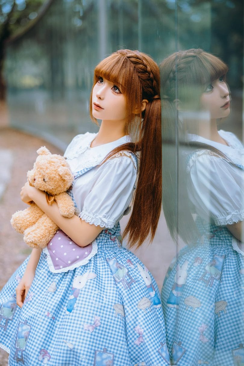 蠢沫沫公园Kigurumi人偶COS,金属马具与超大扑克牌道具组合实拍图集