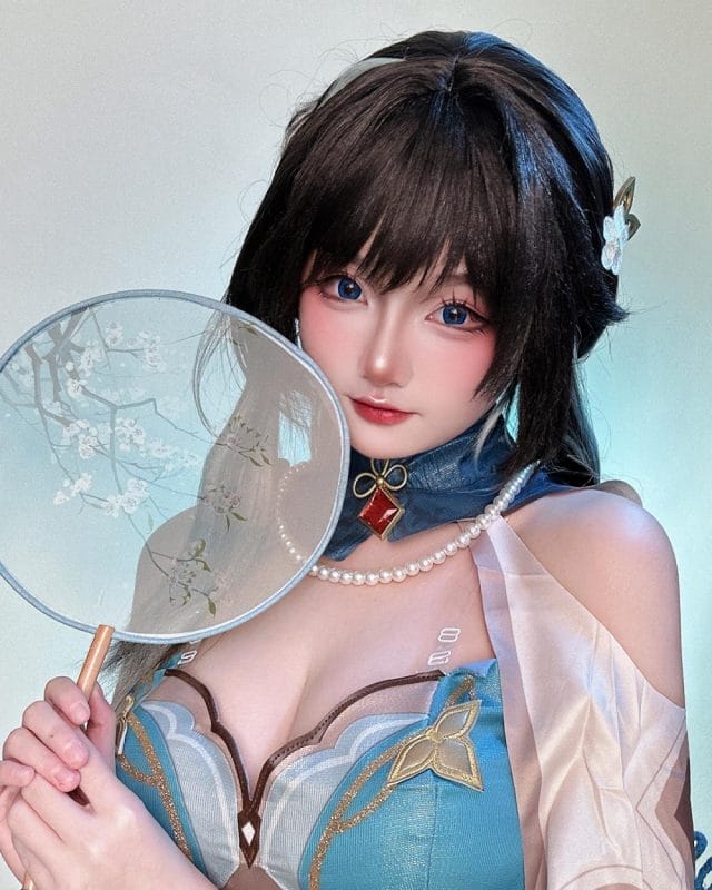 小鱼KIKO阮·梅COS写真:崩坏星穹铁道天才学者的温柔疏离感