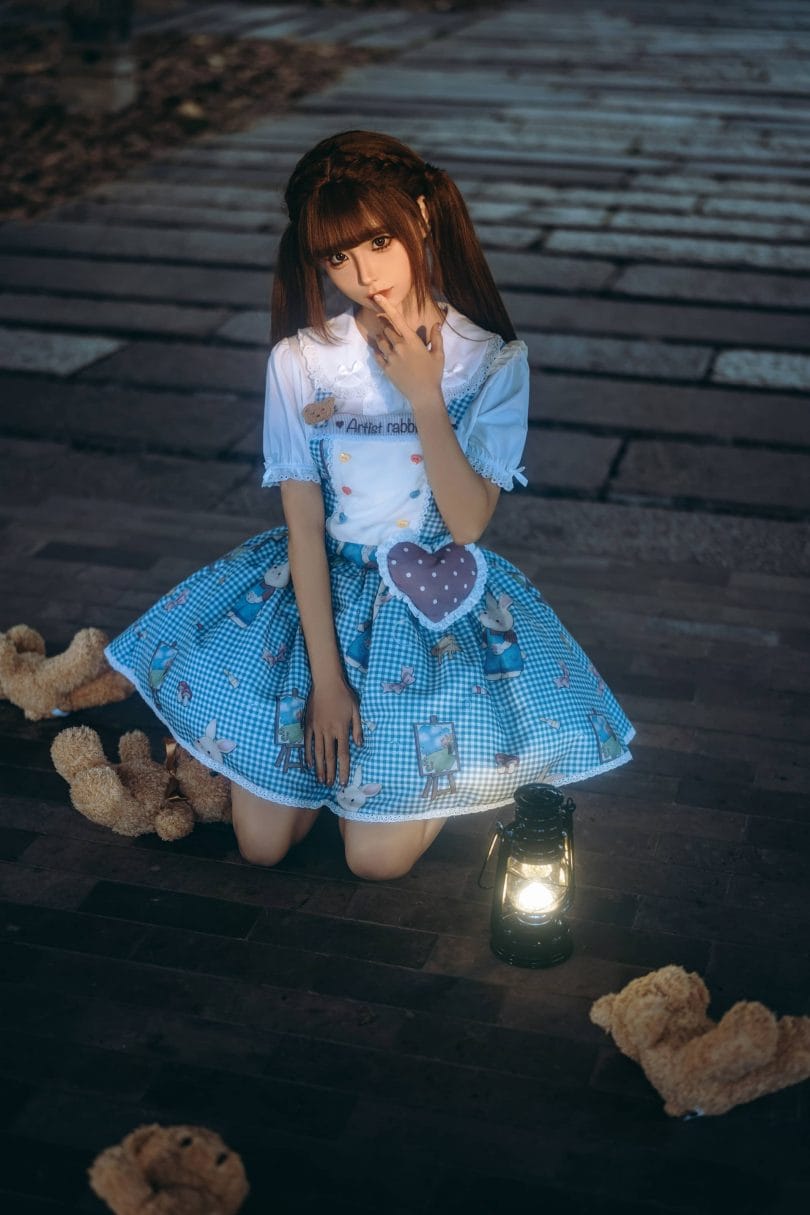 蠢沫沫公园Kigurumi人偶COS,金属马具与超大扑克牌道具组合实拍图集
