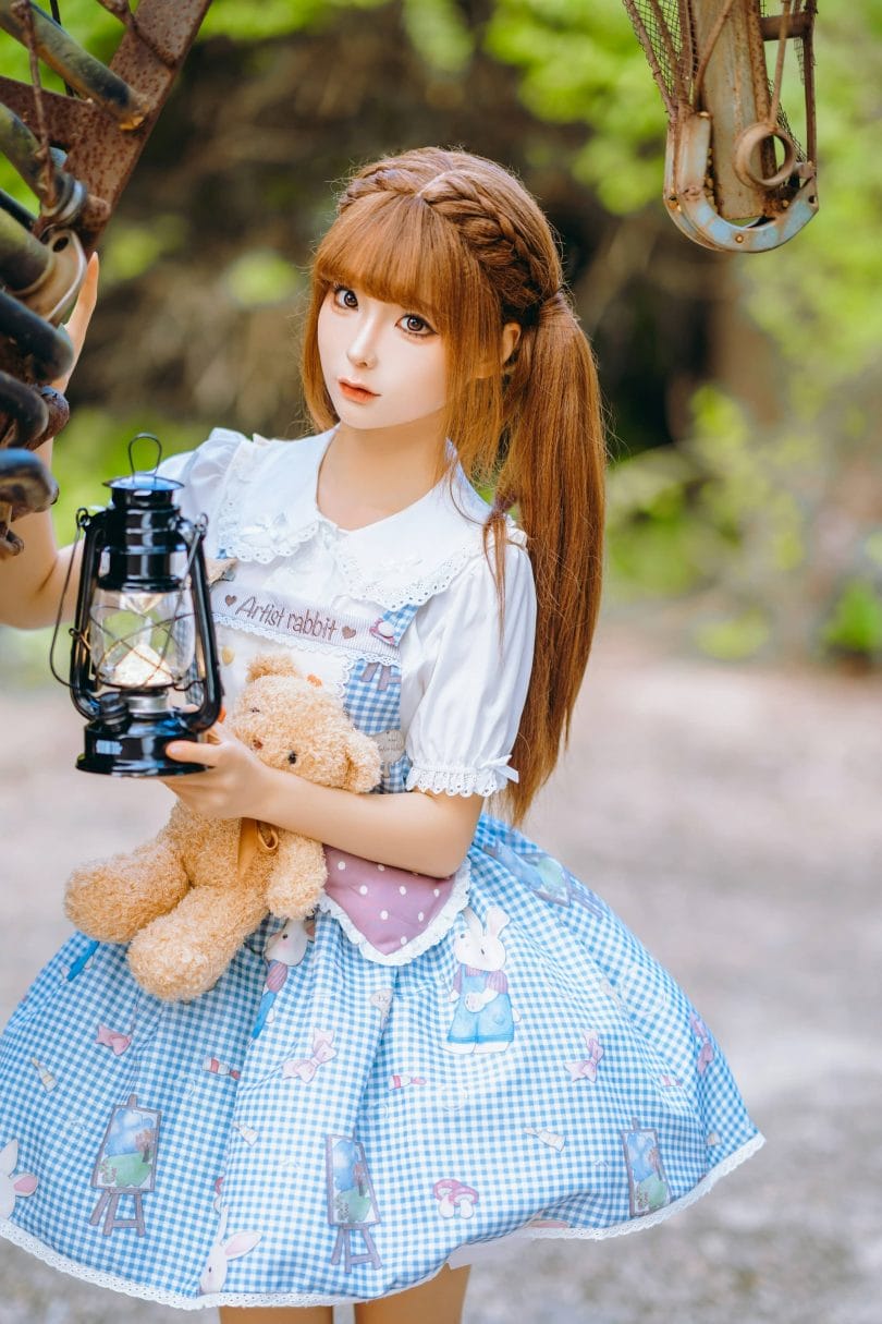 蠢沫沫公园Kigurumi人偶COS,金属马具与超大扑克牌道具组合实拍图集