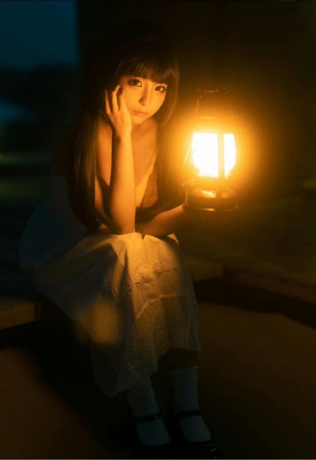 蠢沫沫夏日写真:从清晨到夜晚的街拍日常与自然光生活记录