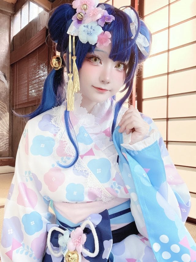 花崎Makura cos天宫心，彩虹社蓝发虚拟主播的甜系还原