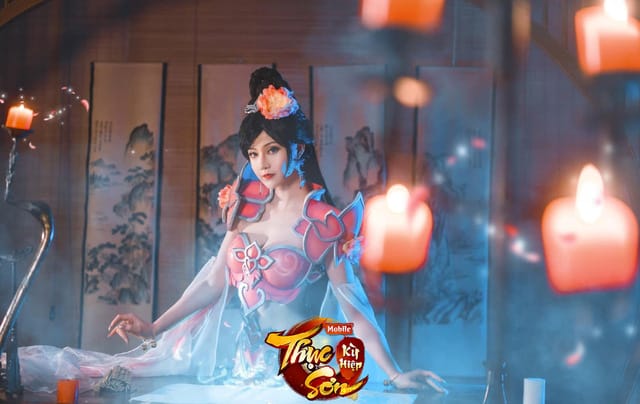 露兒大魔王《蜀山奇侠》唐门COS，性感造型还原游戏大师姐