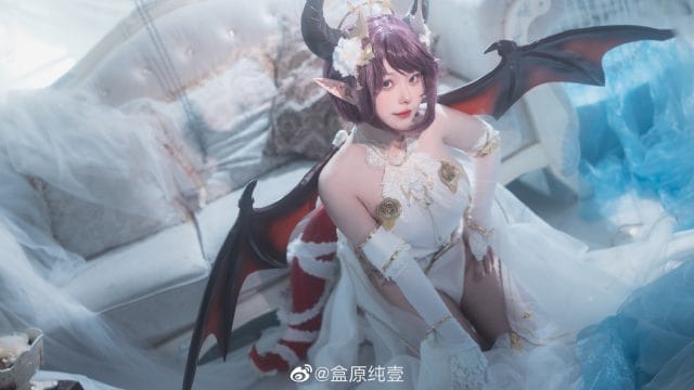 盒原纯壹COS碧蓝幻想古蕾娅：紫发龙角白裙还原龙姬典雅气质