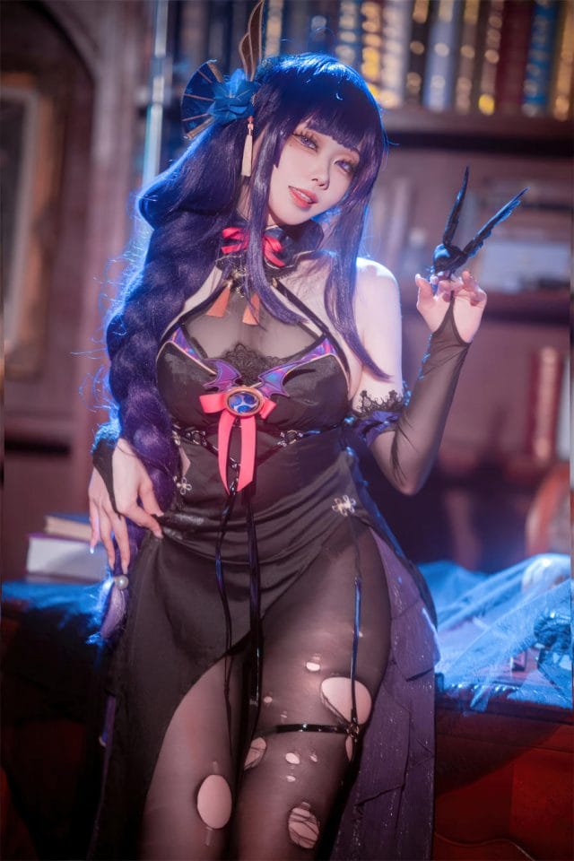 安食Ajiki多角色COS写真合集:170cm长腿优势下的浓烈戏剧化演绎
