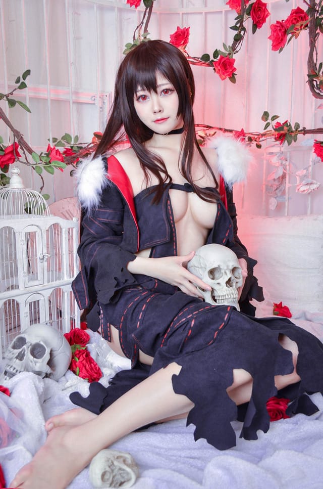 Arty亚缇cos《FGO》虞姬:虞美人妆造与冷艳气质图集