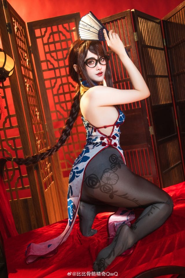比比骨骼精奇QwQ cos虞美人,《Fate/Grand Order》蓝白旗袍造型棚拍图集