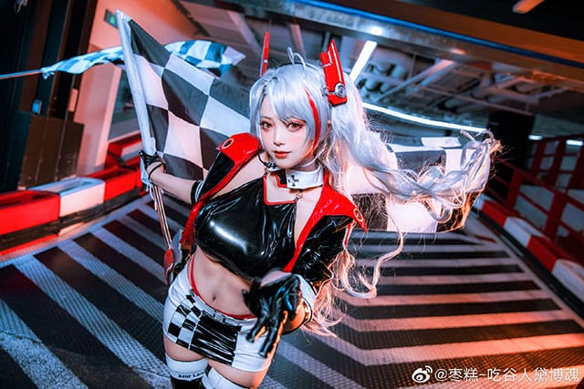 枣糕-吃谷人黛博魂碧蓝航线赛车版欧根亲王COS写真:暗调室内诠释慵懒妩媚气场