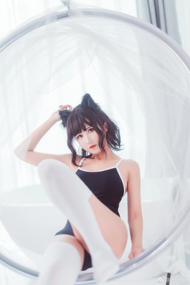 三度_69 COS白雪公主:甜美与大胆并存的现代风格改编图集