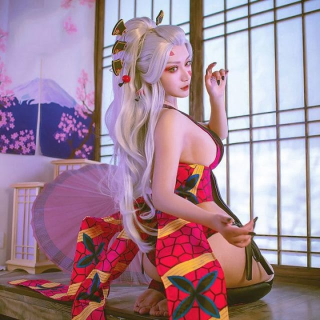 ThuongLucDaki 堕姬 COS：还原《鬼灭之刃》红灯区妖女的妖艳造型