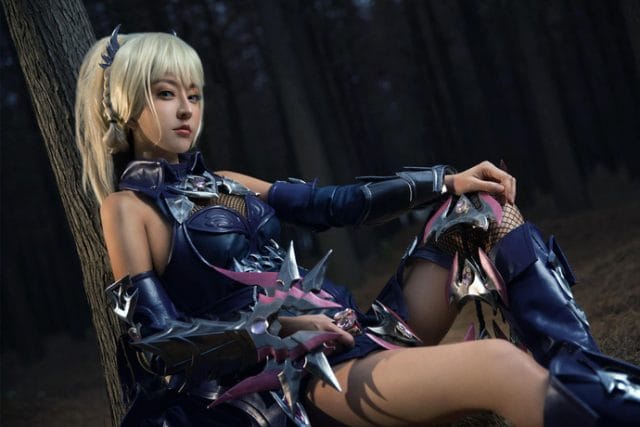 Cindy cos洛奇链刃师：魔幻与飒爽并存的游戏角色还原