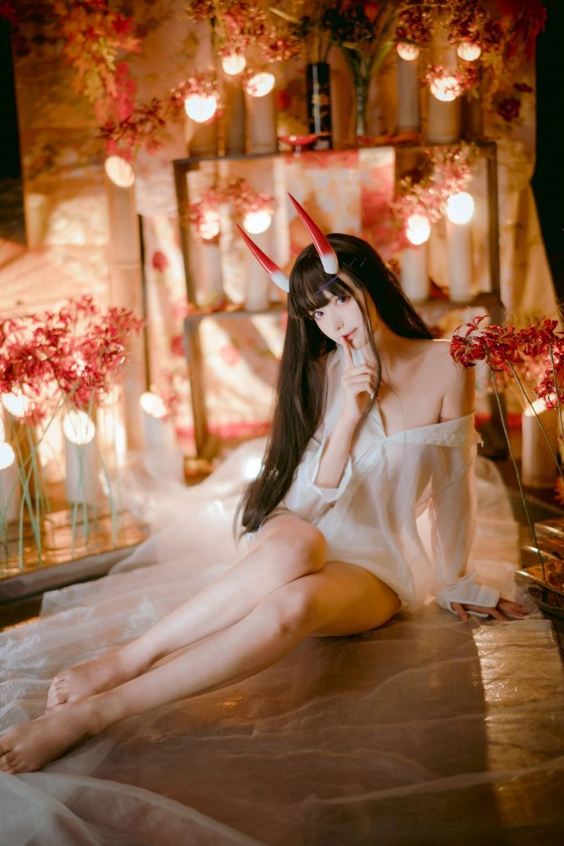 Shika小鹿鹿碧蓝航线能代COS写真,服饰细节扎实,角色气质沉稳