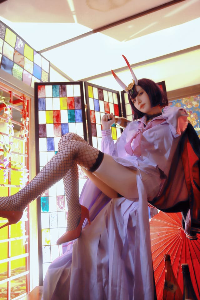 Shika小鹿鹿cos酒吞童子 FGO紫发金瞳女魔王造型还原