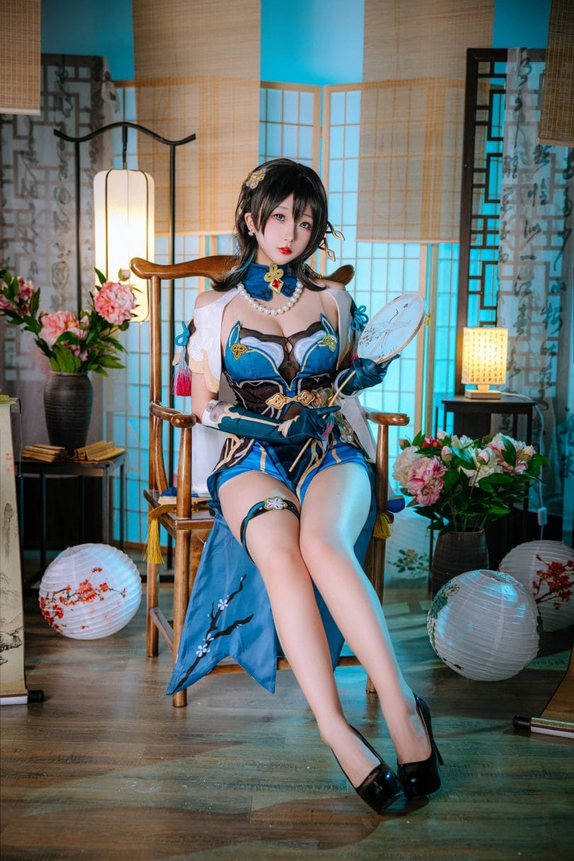 椎名莜COS阮梅：星穹铁道天才俱乐部学者的温柔气质与精致场景还原