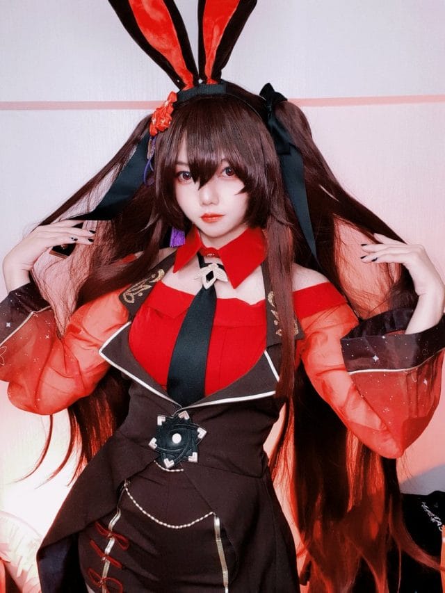 Nanthasri兔女郎胡桃COS写真：寒天外拍下的性感俏皮诠释