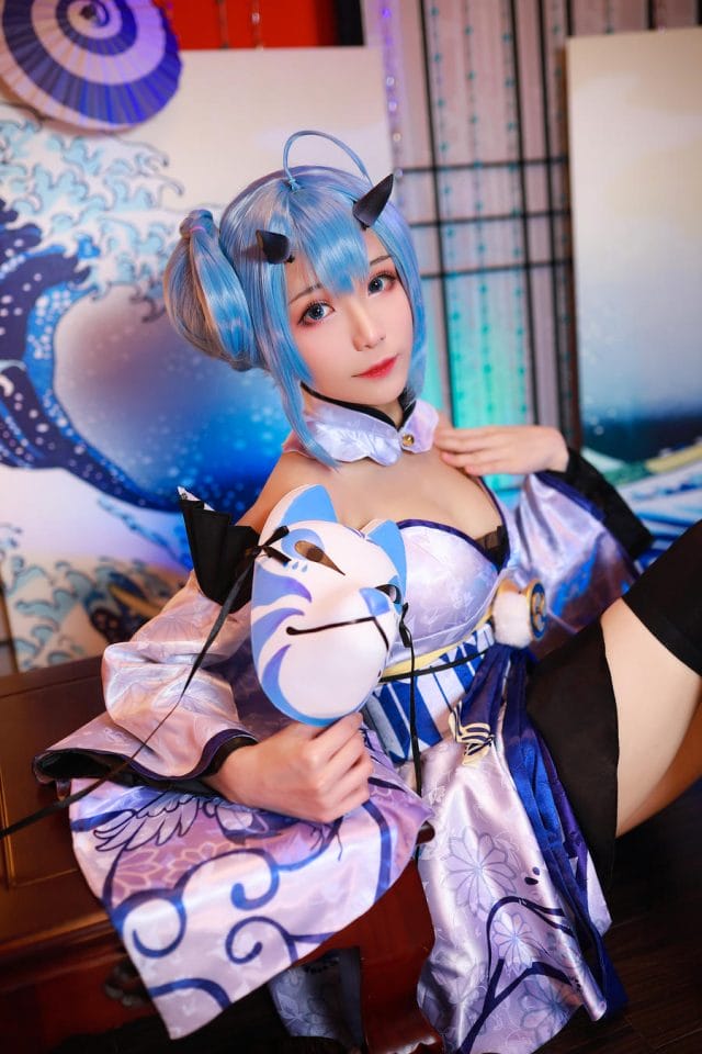 Tomoyo酱《碧蓝航线》柏COS 樱花场景还原重樱舰娘和风战袍